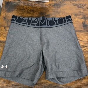 Under Armour Women's Charcoal Athletic Biker Shorts.